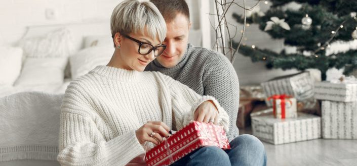 54 ideas de regalos de Navidad para esposa/mamá 2023 (románticas, reflexivas)