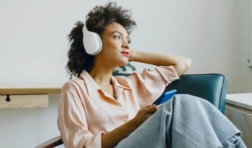 23 mejores podcasts para mujeres, escritos por mujeres